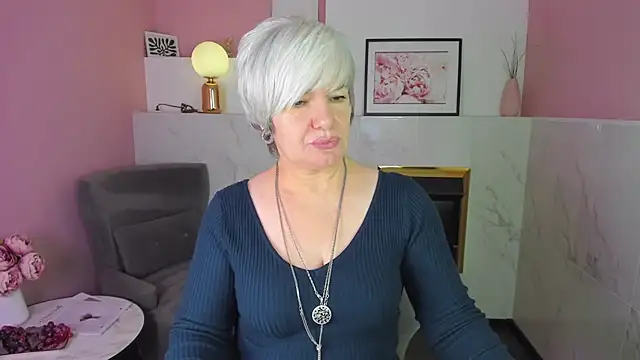 Snapshot of CarmenSoft chatting on February 5, 2025, 8:57 pm CarmenSoft online show from February 5, 2025, 8:57 pm