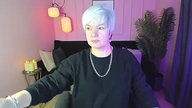 Snapshot of CarmenSoft chatting on February 21, 2025, 8:49 pm CarmenSoft online show from February 21, 2025, 8:49 pm