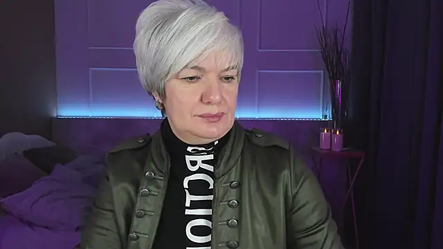 Snapshot of CarmenSoft chatting on February 22, 2025, 8:53 pm CarmenSoft online show from February 22, 2025, 8:53 pm