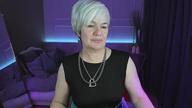 Snapshot of CarmenSoft chatting on February 23, 2025, 11:47 pm CarmenSoft online show from February 23, 2025, 11:47 pm