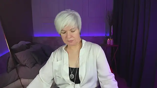 Snapshot of CarmenSoft chatting on March 8, 2025, 3:17 am CarmenSoft online show from March 8, 2025, 3:17 am