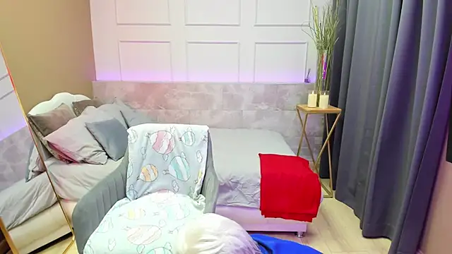 Snapshot of CarmenSoft chatting on March 9, 2025, 8:42 pm CarmenSoft online show from March 9, 2025, 8:42 pm