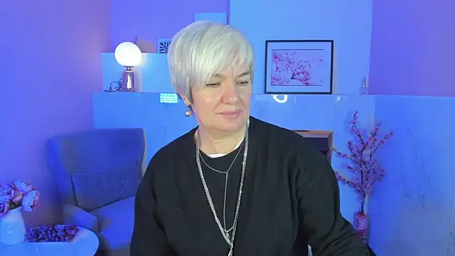 Snapshot of CarmenSoft chatting on September 23, 2025, 9:18 pm CarmenSoft online show from September 23, 2025, 9:18 pm