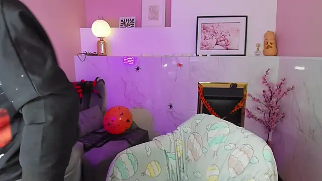 Snapshot of CarmenSoft chatting on November 2, 2025, 8:44 pm CarmenSoft online show from November 2, 2025, 8:44 pm