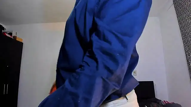 ares sexxx online show from March 15, 2026, 7:53 pm