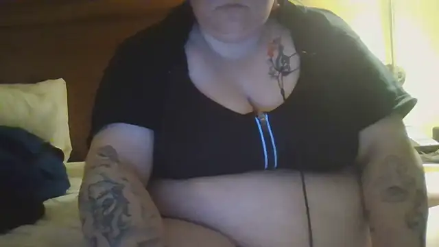 Snapshot of Ladyofmystery chatting on December 25, 2024, 5:16 am Ladyofmystery online show from December 25, 2024, 5:16 am