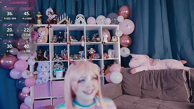 MadnessAlison online show from March 12, 2025, 6:44 pm