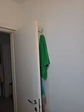 Snapshot of Domixdyva chatting on October 29, 2025, 1:08 am Domixdyva online show from October 29, 2025, 1:08 am