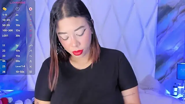 DanniaMonroee online show from May 21, 2026, 12:12 pm