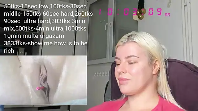 Snapshot of queenofthenighttt chatting on January 5, 2025, 9:05 am queenofthenighttt online show from January 5, 2025, 9:05 am