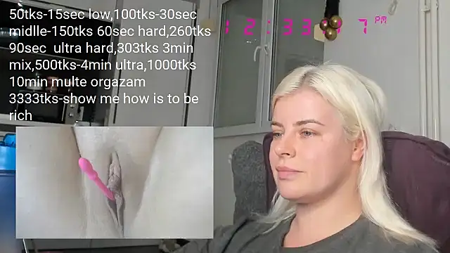 Snapshot of queenofthenighttt chatting on February 5, 2025, 11:34 am queenofthenighttt online show from February 5, 2025, 11:34 am