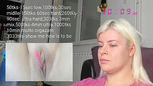 Snapshot of queenofthenighttt chatting on February 9, 2025, 10:31 am queenofthenighttt online show from February 9, 2025, 10:31 am