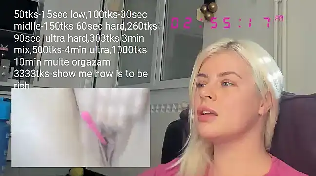 Snapshot of queenofthenighttt chatting on February 9, 2025, 1:56 pm queenofthenighttt online show from February 9, 2025, 1:56 pm