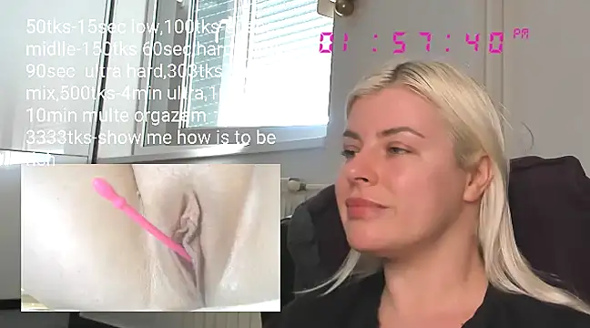 Snapshot of queenofthenighttt chatting on February 11, 2025, 12:58 pm queenofthenighttt online show from February 11, 2025, 12:58 pm