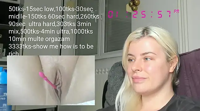 Snapshot of queenofthenighttt chatting on February 23, 2025, 12:27 pm queenofthenighttt online show from February 23, 2025, 12:27 pm