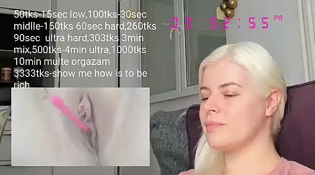 Snapshot of queenofthenighttt chatting on February 27, 2025, 2:54 pm queenofthenighttt online show from February 27, 2025, 2:54 pm