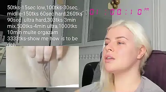 Snapshot of queenofthenighttt chatting on March 4, 2025, 12:01 pm queenofthenighttt online show from March 4, 2025, 12:01 pm