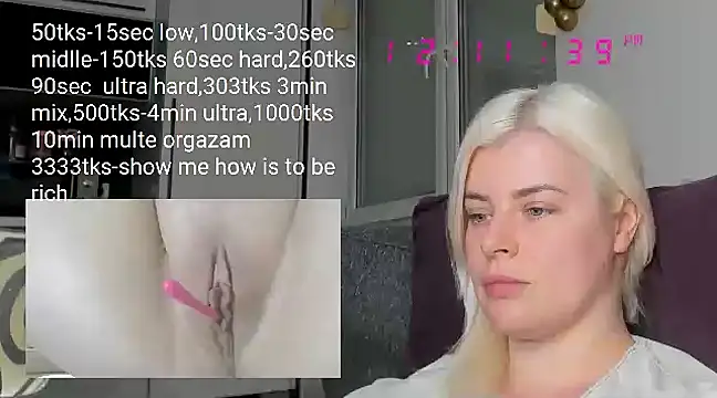 Snapshot of queenofthenighttt chatting on March 11, 2025, 11:12 am queenofthenighttt online show from March 11, 2025, 11:12 am