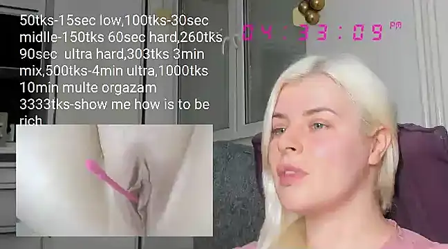 Snapshot of queenofthenighttt chatting on March 11, 2025, 3:34 pm queenofthenighttt online show from March 11, 2025, 3:34 pm