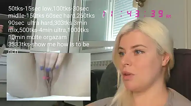 Snapshot of queenofthenighttt chatting on March 19, 2025, 10:44 am queenofthenighttt online show from March 19, 2025, 10:44 am