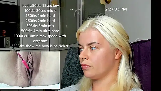 Snapshot of queenofthenighttt chatting on October 14, 2025, 12:28 pm queenofthenighttt online show from October 14, 2025, 12:28 pm