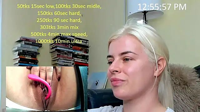 Snapshot of queenofthenighttt chatting on November 25, 2025, 11:54 am queenofthenighttt online show from November 25, 2025, 11:54 am