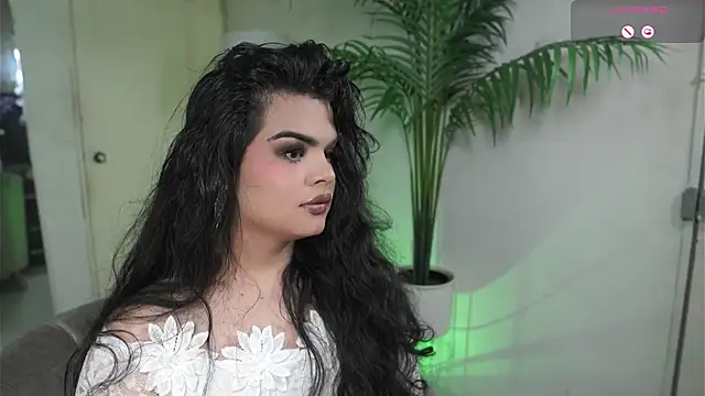 artechloe online show from October 8, 2025, 6:49 pm