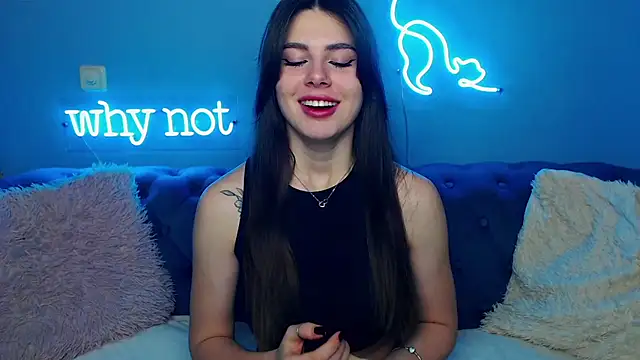 ViollinaLove online show from February 14, 2025, 5:51 am