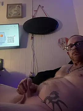 Snapshot of CLoSpunkmeyer69 chatting on December 19, 2024, 8:13 am CLoSpunkmeyer69 online show from December 19, 2024, 8:13 am