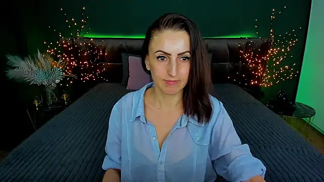 Rebecca Diamond online show from February 4, 2025, 12:22 pm