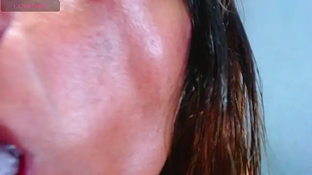 GraanTiigresa online show from October 26, 2025, 4:57 pm