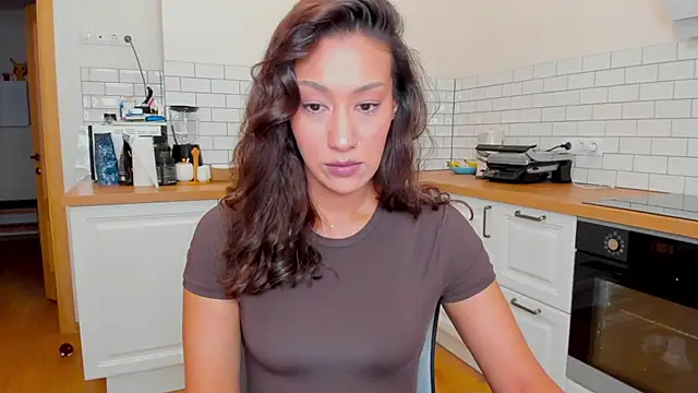 Snapshot of FieryHeart chatting on October 24, 2025, 6:59 pm FieryHeart online show from October 24, 2025, 6:59 pm