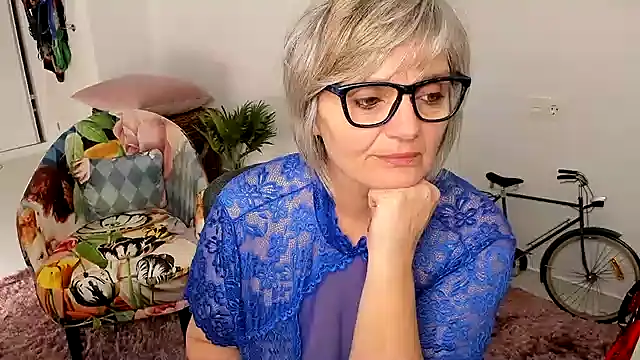 Milf-Ella online show from January 31, 2025, 11:35 am