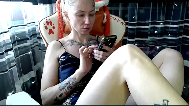 cold lollipop online show from February 15, 2026, 7:51 am