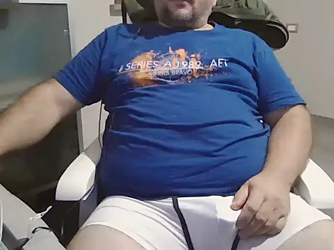 iron boy80 online show from September 20, 2025, 7:42 am