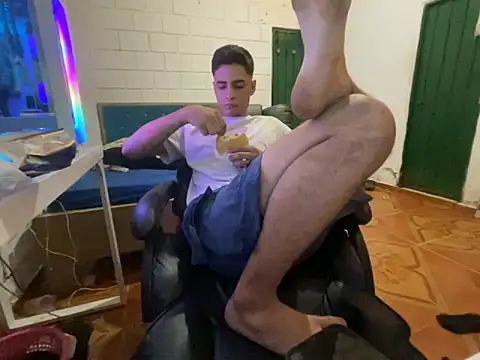 Max TheHorseDick online show from March 18, 2026, 5:49 pm