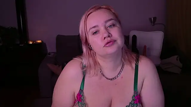 MargotGrey online show from January 8, 2025, 6:31 pm