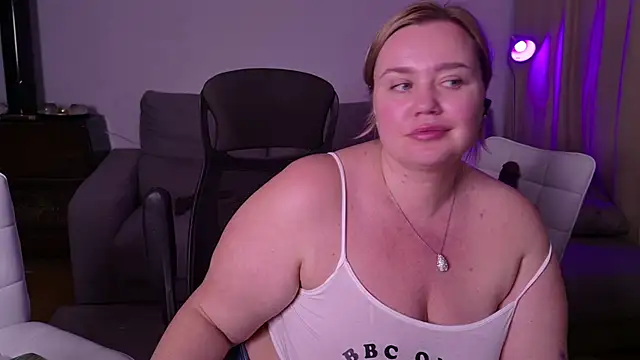 MargotGrey online show from March 12, 2025, 6:55 pm