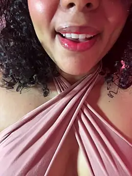 Snapshot of Electric_bae chatting on February 4, 2025, 7:33 pm Electric bae online show from February 4, 2025, 7:33 pm