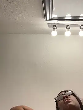 Foreignthababyy online show from April 7, 2026, 11:32 am