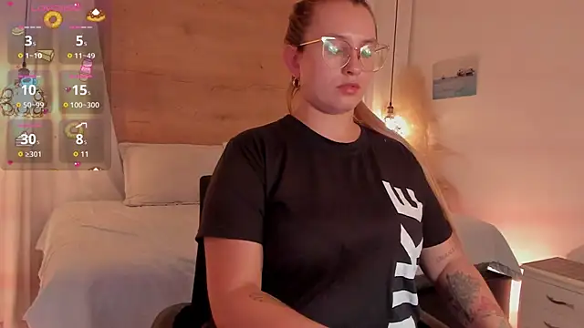 halaaa 1 online show from October 9, 2025, 7:12 pm