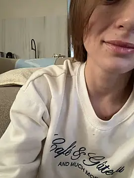-AngelAri- online show from June 14, 2026, 1:02 pm