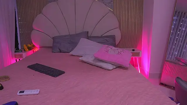 mssburbuja online show from June 2, 2026, 3:19 am
