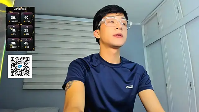 Snapshot of tom_Howard chatting on September 27, 2025, 3:00 am tom Howard online show from September 27, 2025, 3:00 am