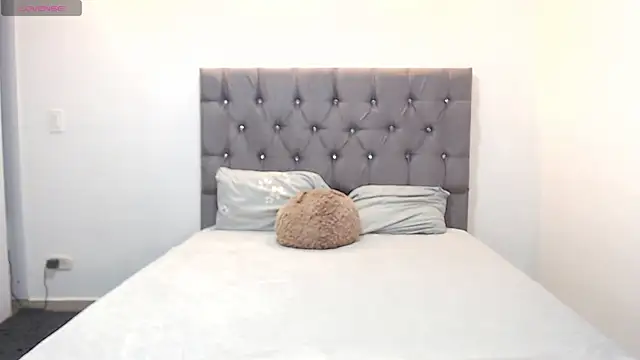 Maya Lewis online show from March 22, 2025, 8:15 pm