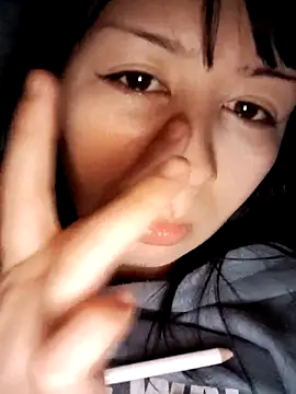 Snapshot of Haru_Queenn chatting on March 21, 2025, 9:56 am Haru Queenn online show from March 21, 2025, 9:56 am