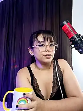 Snapshot of mary_diaz1 chatting on January 4, 2025, 8:06 am mary diaz1 online show from January 4, 2025, 8:06 am