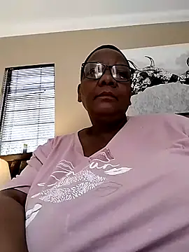 Snapshot of SEXYBOOBSNASS chatting on September 27, 2025, 8:19 am SEXYBOOBSNASS online show from September 27, 2025, 8:19 am