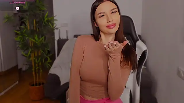 Snapshot of Jaylee_Krys chatting on October 29, 2025, 5:58 pm Jaylee Krys online show from October 29, 2025, 5:58 pm