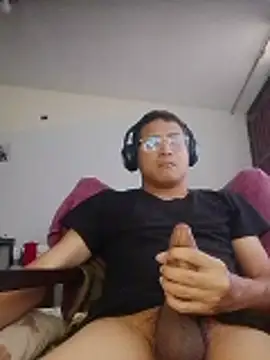 Mghty-cockl88 online show from February 19, 2026, 3:41 pm